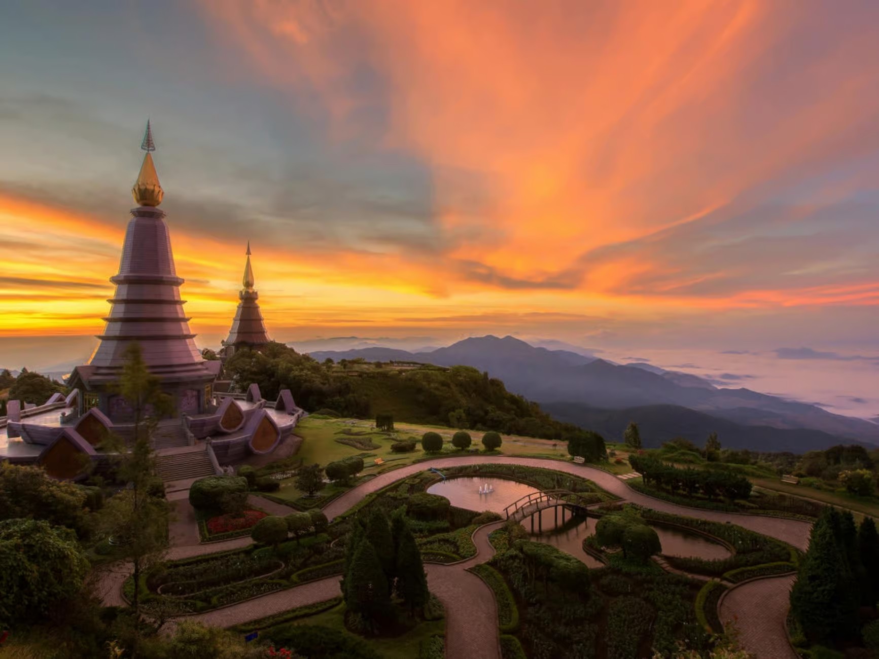 Join Tour Inthanon National Park Join Tour - ENG Speaking Guide (Meeting Point at Night Bazaar McDonald’s Exchange)