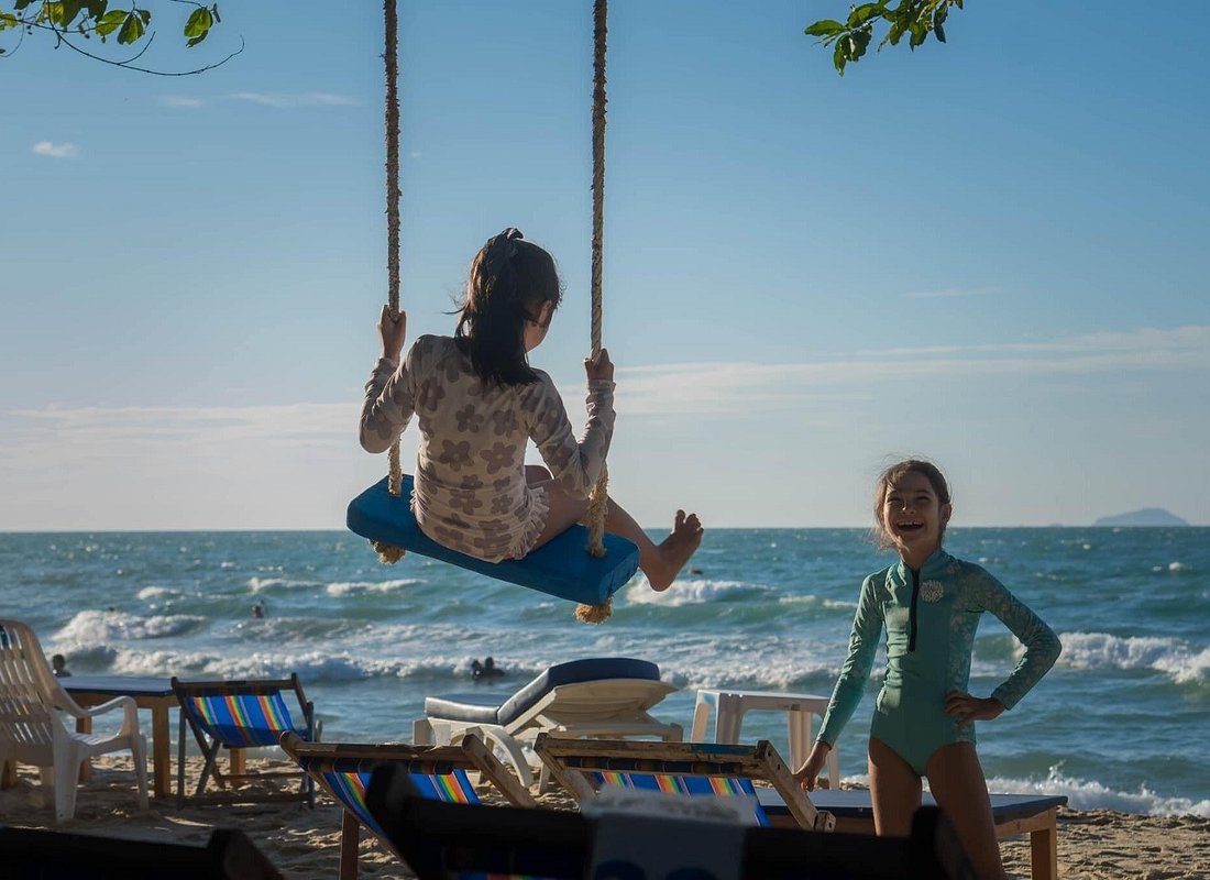 Full day Pattaya with hidden beach in military territory