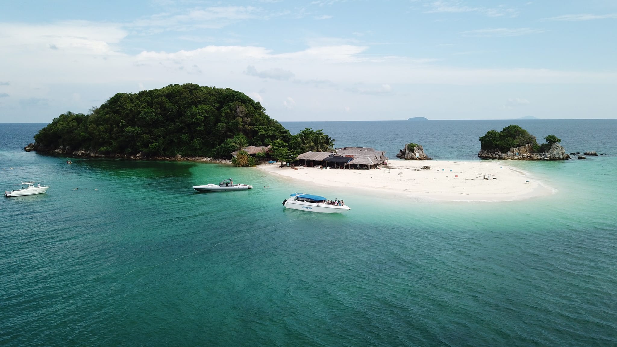 Phi Phi Island Day Trip Speedboat Tour include Transfer