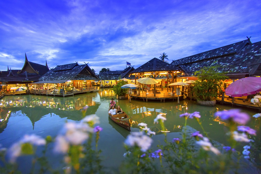 Pattaya Floating Market - Non-Thai Resident