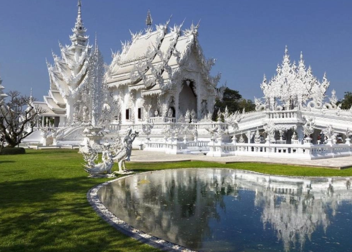 [Early Bird Discount] Chiang Rai Day Tour: White and Blue Temples, Golden Triangle