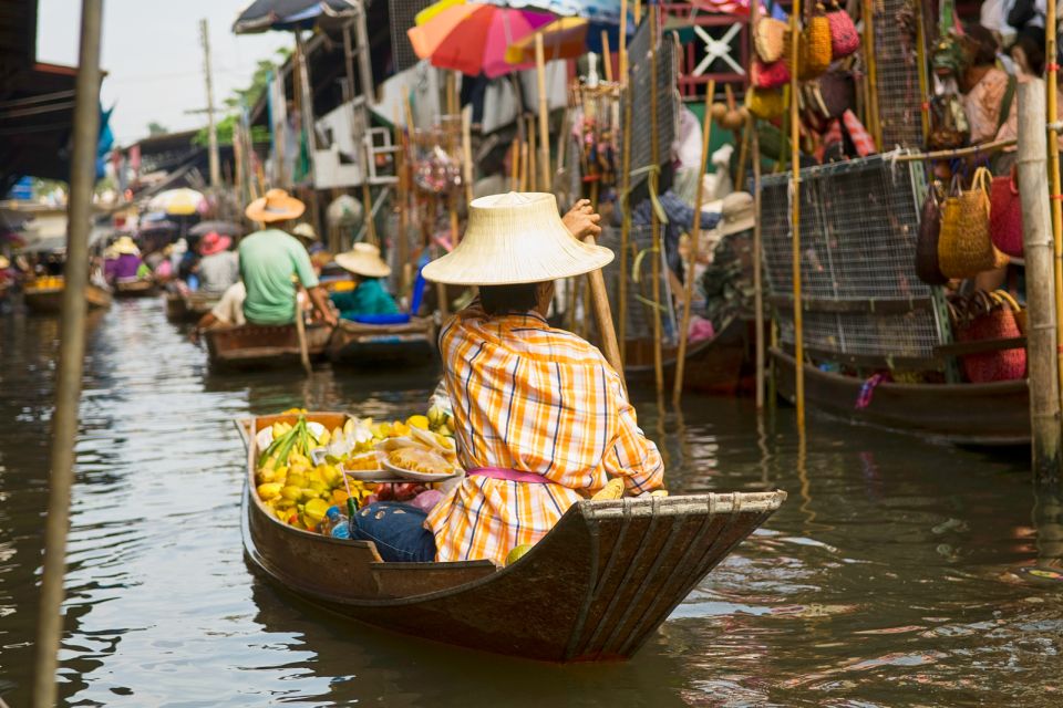 From Bangkok : Meaklong Railway Market and Damnoensaduak Floating Market with English Guide
