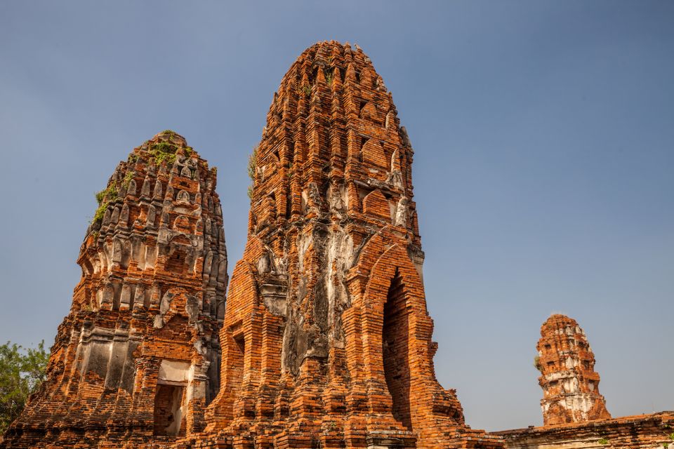 From Bangkok: Maeklong Railway Market , Floating Market and Ayutthaya Tour  with English Guide