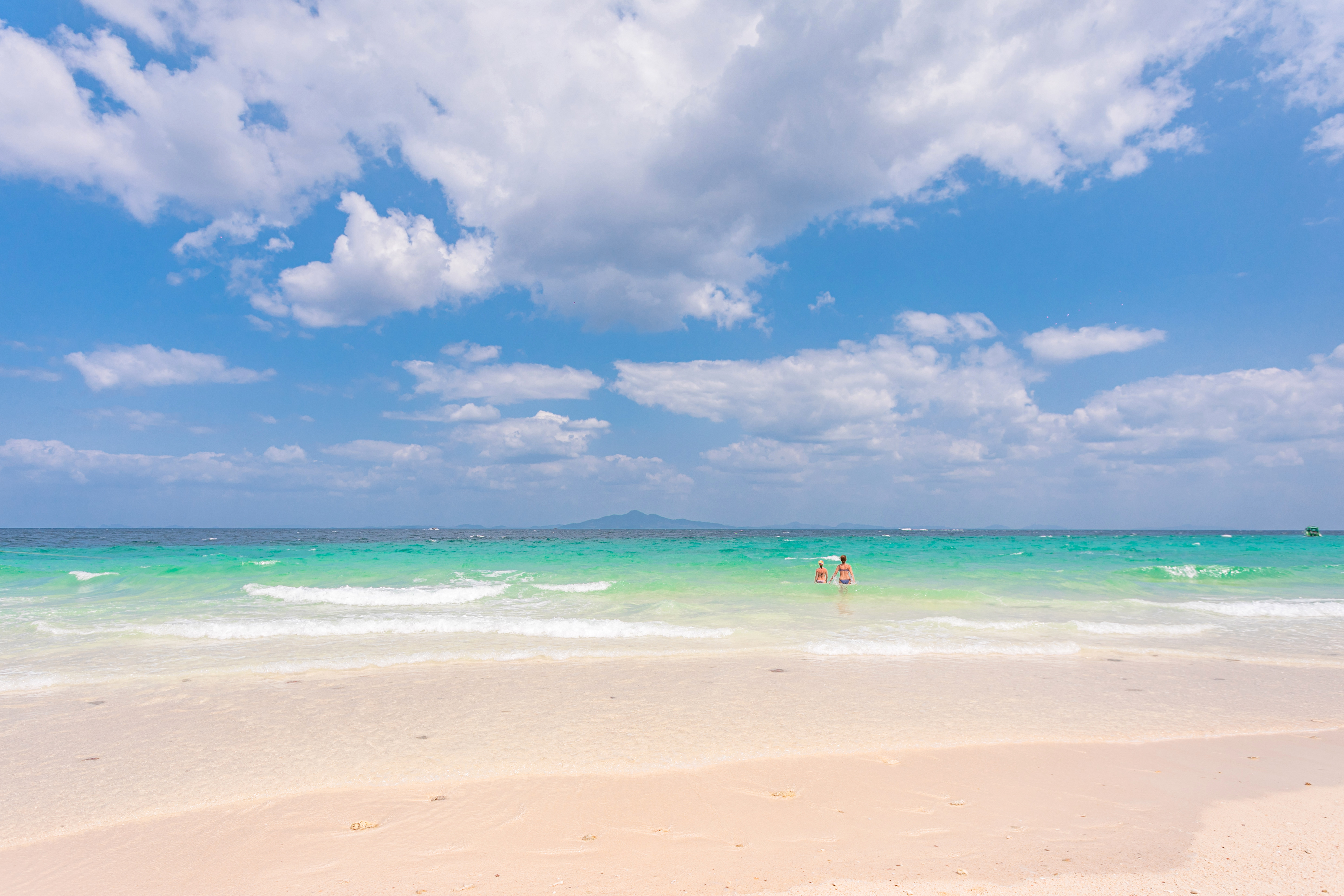 [JOIN TOUR] From Phuket: Day Trip Phi Phi – Bamboo
