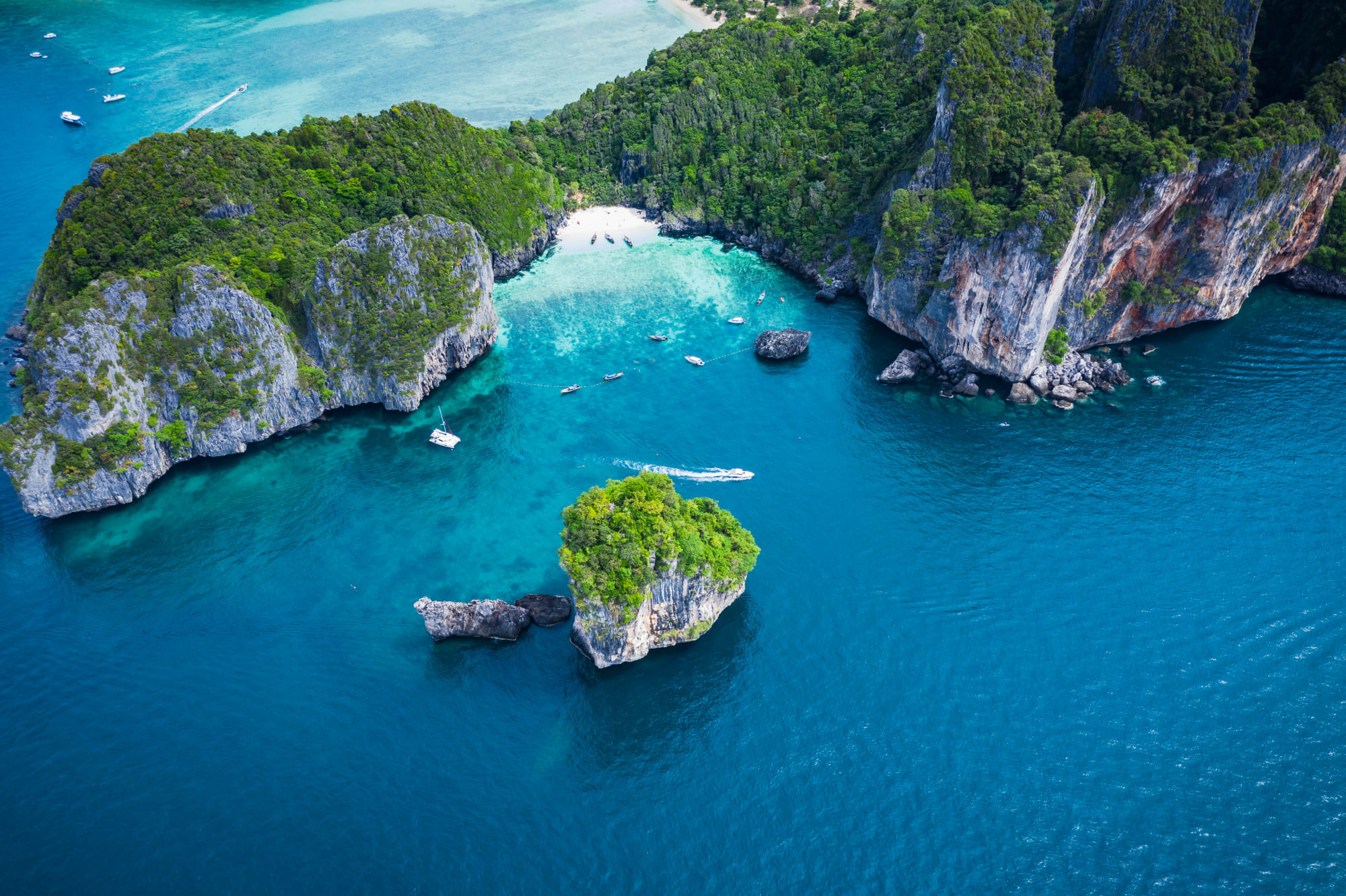 Join Tour Maithon Island, Phi Phi Island, Maya Beach and Khai Island by Speedboat or Speed Catamaran