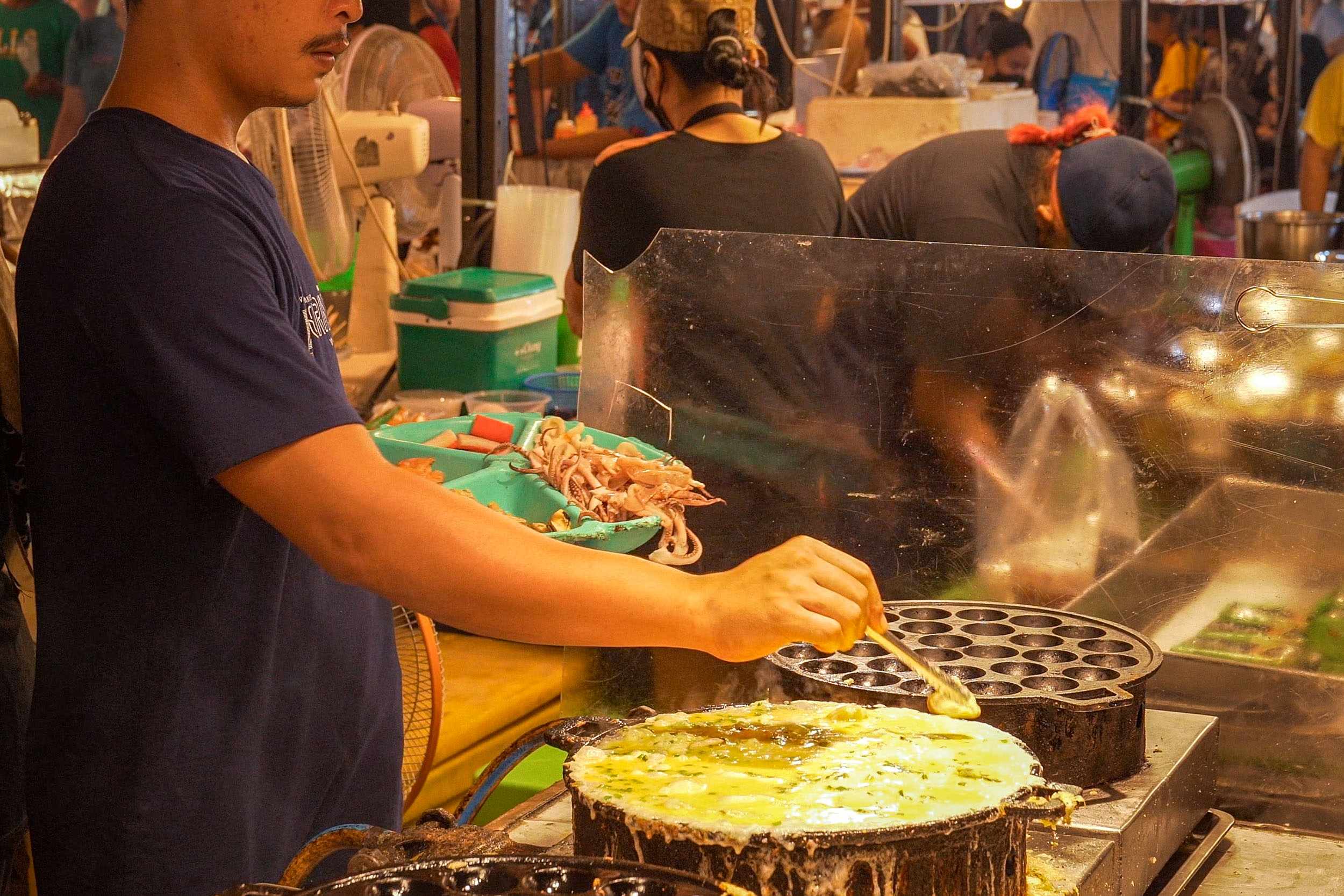 Phuket Local Treats Tour (included roundtrip transfer in Phuket Island)