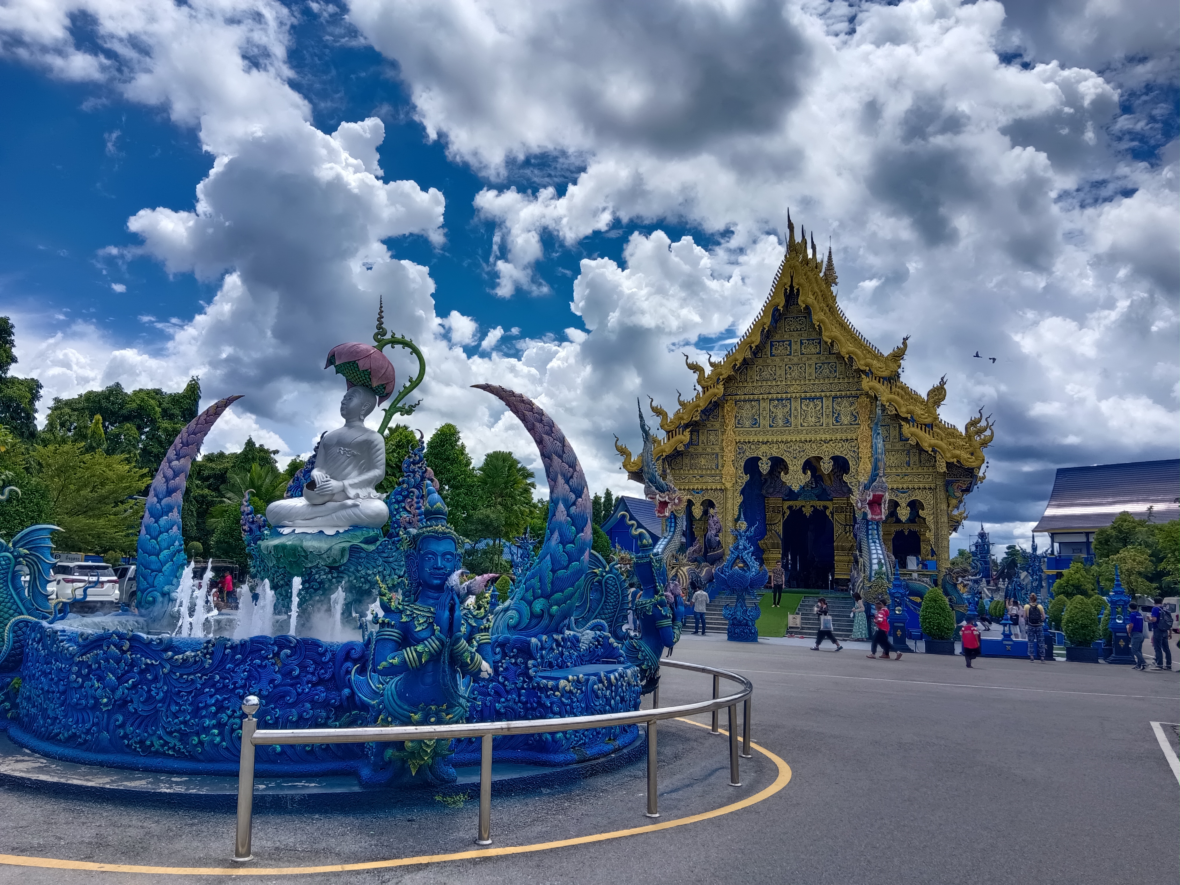 Chiang Rai Day Tour from Chiang Mai : Hot Spring, Wat Rong Sue Ten, White Temple, Black House Musuem, Long Neck