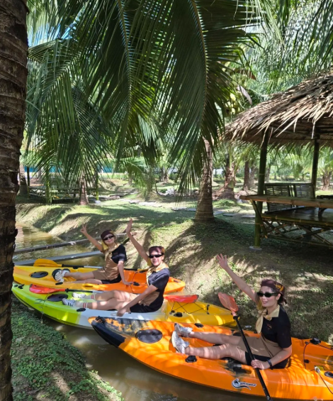 Bangkok Damnoen Sky & Floating Market Full-Day Cultural Tour