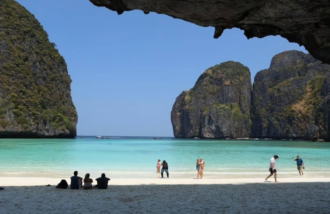 Krabi Tour : Join Tour Day Trip Phi Phi Island (Excluded National Park Fee)