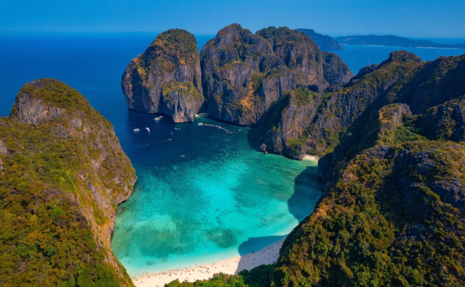 Phi Phi Islands + Maya Bay + Maiton Island Sunset Premium Speed Catamaran Day Tour (Whale Shark)
