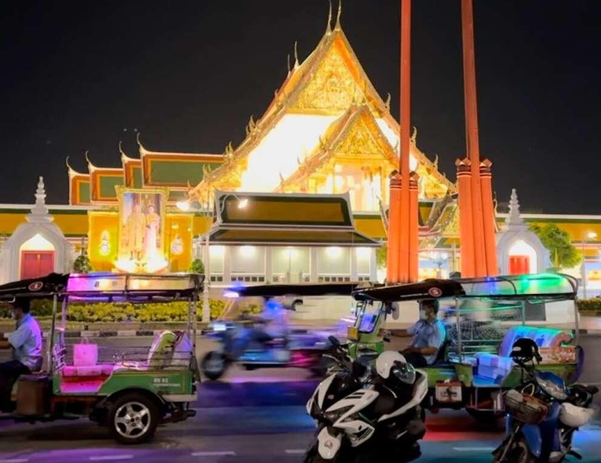 Join Tour Bangkok: Night Tuk Tuk Tour with Street Food & Guide (Meeting point at Exit 1 of MRT Sanam Chai station)