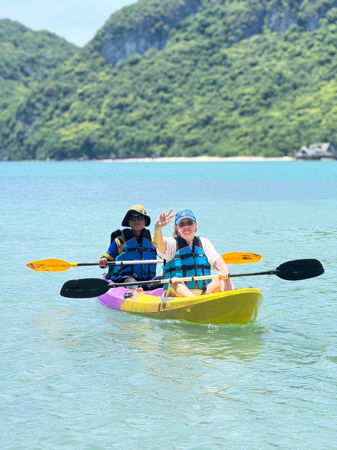 Angthong National Marine Park by speedboat